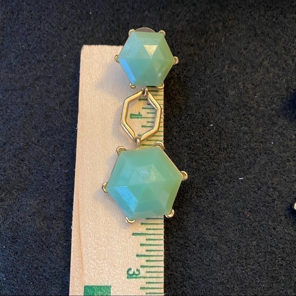 Green & gold earrings - Picture 4 of 11
